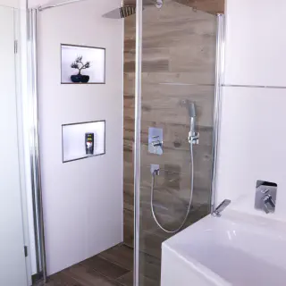 Badezimmer-Fliesendesigns mit Bildern