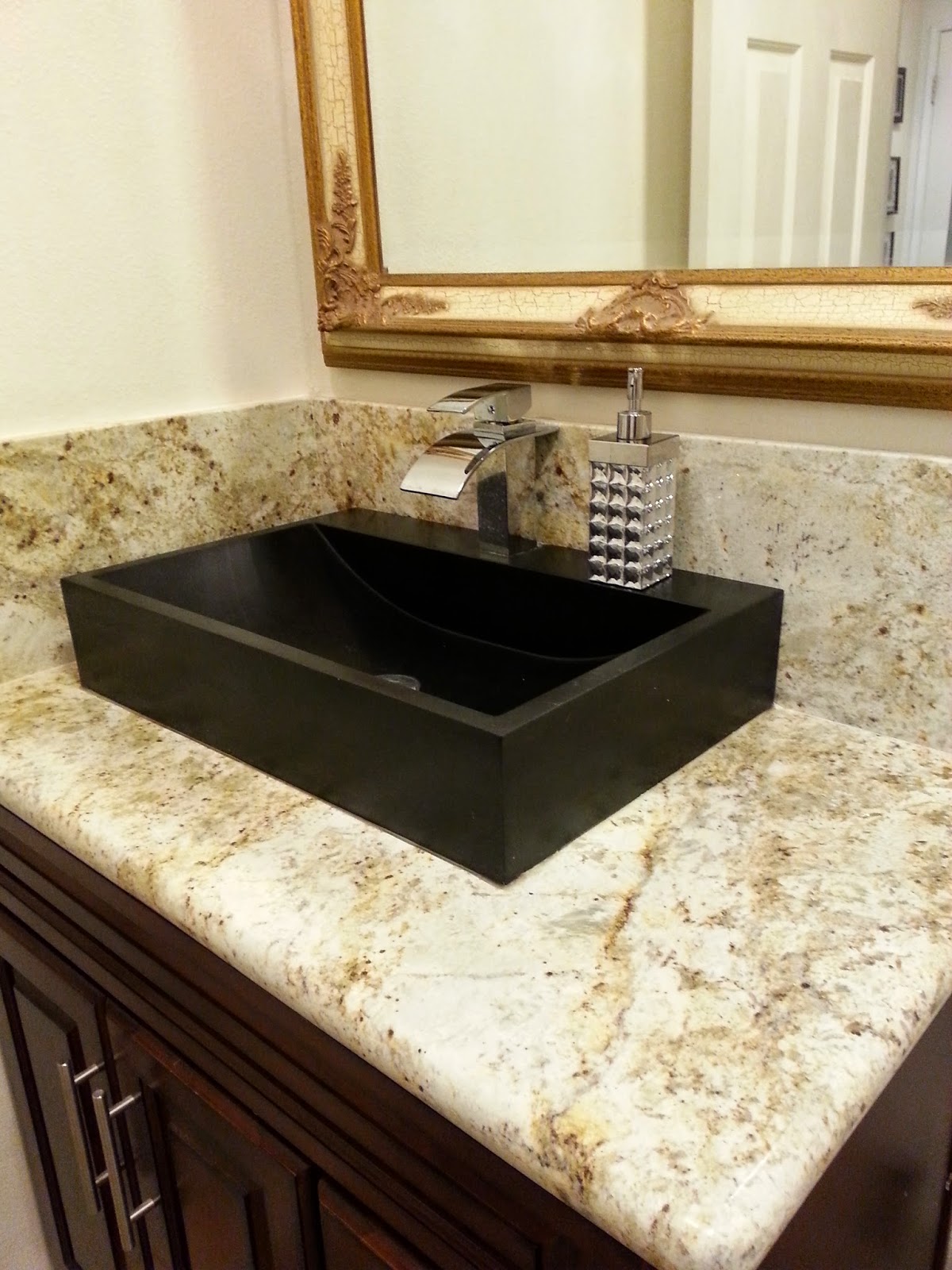 img/bathroom-granite-tile-ideas.jpg